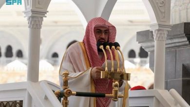 صورة خطيب المسجد الحرام: الحسد آفة خطيرة.. وأَوَّل معصيةٍ عُصِيَ بِها اللهُ  أخبار السعودية