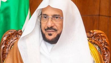 صورة وزير الشؤون الإسلامية يوجّه بإقامة صلاة الخسوف غداً  أخبار السعودية