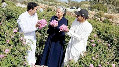 صورة السائحة «شيلا» الشغوفة بالطائف.. على خطى «شابانا» وزيرة داخلية بريطانيا  أخبار السعودية