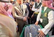 صورة الربيعة يدشّن 50 شاحنة ضمن الجسر البري الإغاثي لدعم الشعب السوري الشقيق  أخبار السعودية