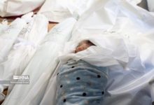 صورة يقتلون طفلاً كل ساعة.. منظمة عالمية تنشر إحصائية مفجعة عن عدد الأطفال ممن اغتالتهم إسرائيل في غزة