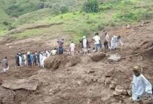 صورة | كارثة في غرب السودان: انزلاق أرضي يدفن قرية بالكامل ومقتل نحو 1000 من سكانها