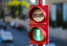 صورة | أمانة عمّان تستحدث رؤوس إشارات ضوئية خاصة بمسار الباص سريع التردد.. صور