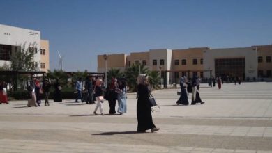 صورة | أكاديميون: سوق العمل مشبَع وتخصصات راكدة… ومصير الأبحاث في أدراج الجامعات