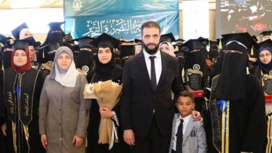 صورة | بعد تخرجها.. هل تتولى السيدة لطيفة الدروبي عقيلة الرئيس الشرع مناصب في سوريا؟