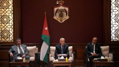 صورة | رئيس الديوان الملكي يلتقي وفدا تربويا من مديرية التربية والتعليم المزار الشمالي