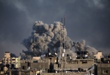 صورة كاتس يهدد غزة بـ”عاصفة هائلة” اليوم ويطالب حماس بتسليم السلاح وإطلاق سراح المحتجزين