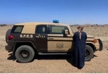 صورة ضبط شخصين لارتكابهما مخالفة الشروع في الصيد دون ترخيص بمحمية الملك سلمان الملكية
