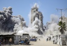 صورة جيش الاحتلال الإسرائيلي ينذر بإخلاء عدة مبان في غزة تمهيدا لقصفها