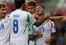 صورة إيطاليا تحافظ على آمالها في التأهل لكأس العالم بعد هزيمة إسرائيل
