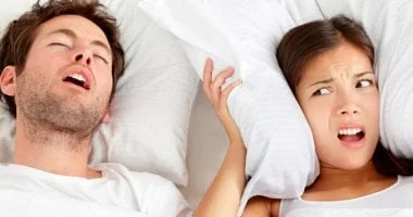 صورة متى يدل الشخير أثناء النوم على وجود حالة خطيرة؟
