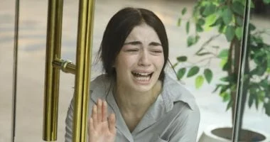 صورة صدمة جديدة في الحلقة الرابعة من قصة «هند» في مسلسل «ما تراه ليس كما يبدو»