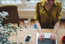 صورة نصائح لموظفي المكاتب المصابين بمرض السكري لإدارة حالتهم دون مضاعفات