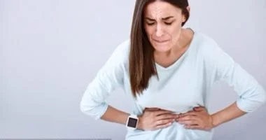 صورة العلاقة بين صحة القلب وحالة الأمعاء.. 6 علامات خطر و7 نصائح