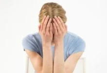 صورة علامات تشير إلى نقص الحديد في بشرتك وأظافرك